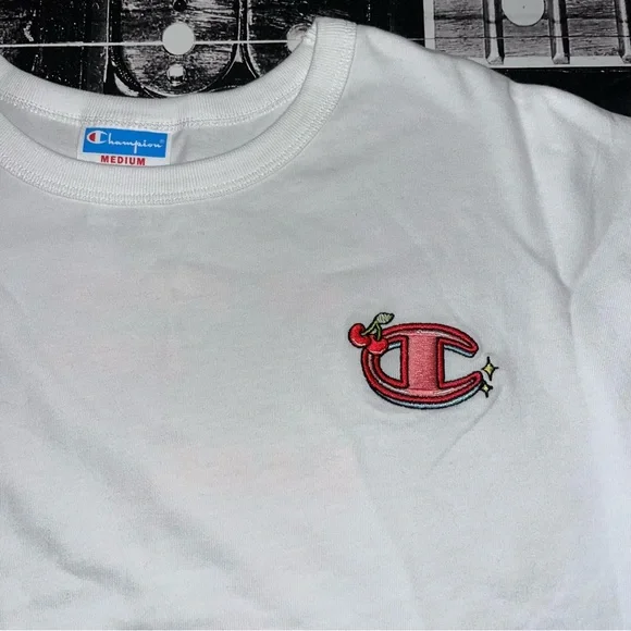 NWT Cropped T-Shirt - Picture 5 of 8